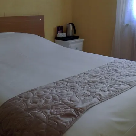 De La Bastide Hotel 2*